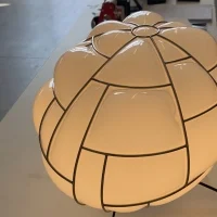Pallucco Egg lampada da tavolo in vetro soffiato