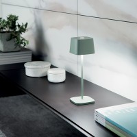 Zafferano Ofelia PRO Lampada LED da Tavolo a Batteria Con Base a Contatto