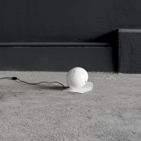 Codeicona Bugia table lamp