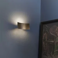 Oluce Lens lampada bi-emissione da parete