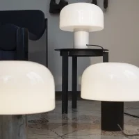 Flos Bellhop Glass lampada da tavolo Flos Bellhop Glass lampada da tavolo