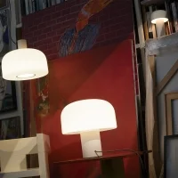 Flos Bellhop Glass lampada da tavolo Flos Bellhop Glass lampada da tavolo