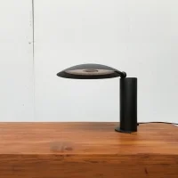 Lumen Center Washington table lamp