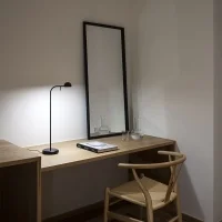 Vibia Pin lampada da tavolo
