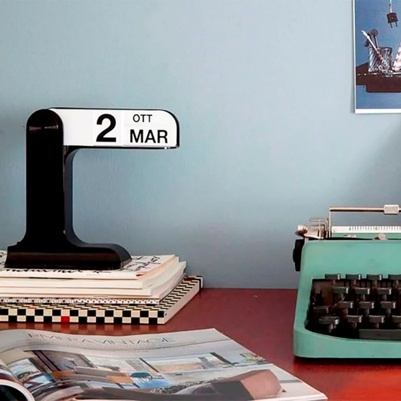 Danese Milano Timor perpetual calendar | Diffusione Luce