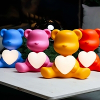 Qeeboo Teddy Love XS lampada batteria