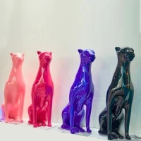 Candyslab Kira statua laccata
