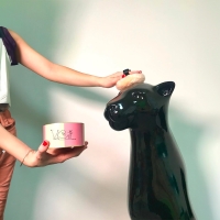 Candyslab Kira lacquered statue