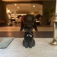Candyslab Arturo statua