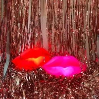 Candyslab Kiss lampada da tavolo a batteria
