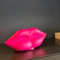 Candyslab Kiss battery table lamp