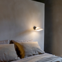 DCW Plume wall lamp