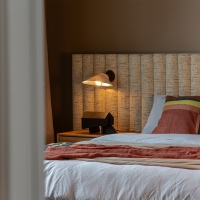 DCW Plume wall lamp