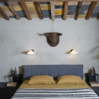 DCW Plume wall lamp