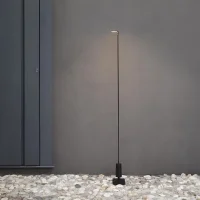 Luceplan Flia Doppia lampada da terra per esterni Luceplan Flia Doppia lampada da terra per esterni