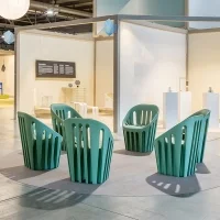 Slide chair Coliseum