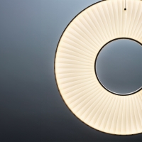 DCW Iris Vertical suspension lamp