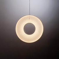 DCW Iris Vertical suspension lamp
