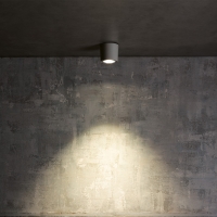 Lombardo Noa 100 Top spotlight for outdoors