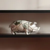 Seletti Kintsugi Piggy Bank salvadanaio in porcellana
