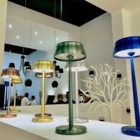 Ai Lati Sister Light Lampada Da Tavolo LED Ricaricabile E