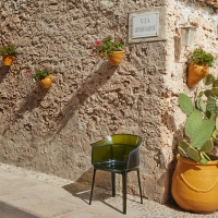 Kartell Papyrus armchair