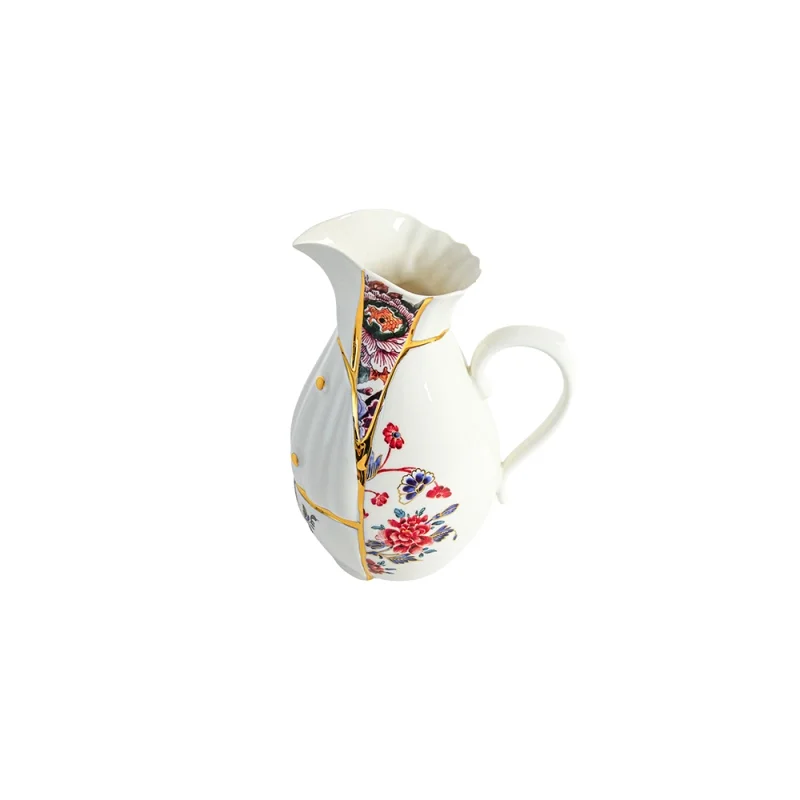 Seletti Caraffa Kintsugi in porcellana e oro Seletti Caraffa Kintsugi in porcellana e oro