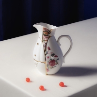 Seletti Kintsugi Carafe in porcelain and gold