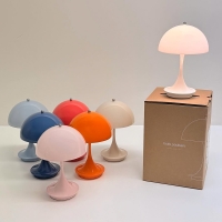 Louis Poulsen Panthella 160 V3 Portable battery lamp