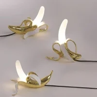 Seletti Banana lamp lampada a led da tavolo Seletti Banana lamp lampada a led da tavolo