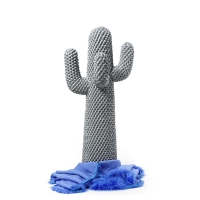 Gufram Boring Cactus x Cactus Fur Cover Blu in edizione limitata
