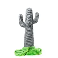 Gufram Boring Cactus x Cactus Fur Cover verde in edizione limitata