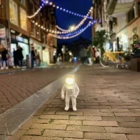 Seletti Flashing Starman lampada a led da tavolo a batteria