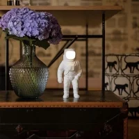 Seletti Flashing Starman lampada a led da tavolo a batteria