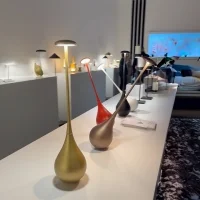 Zafferano Dondolina battery table lamp