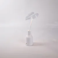 Seletti Leaf Light lampada a led a batteria da tavolo per interno