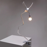 Seletti Sparrow Landing lampada a led da tavolo per interno