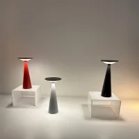 Zafferano Damina lampada a batteria da tavolo