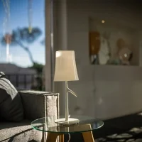 Foscarini Birdie lampada led da tavolo Foscarini Birdie lampada led da tavolo