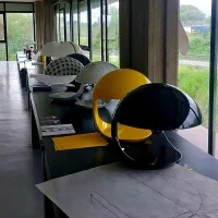 Martinelli Luce Cobra Lampada da tavolo nero