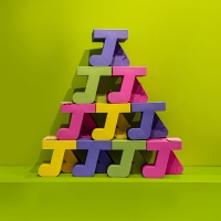 Qeeboo Walking Table