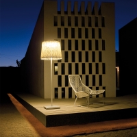Vibia Wind 4057 lampada da terra per esterno