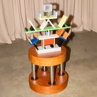 Memphis Hyatt tavolino Ettore Sottsass 1984