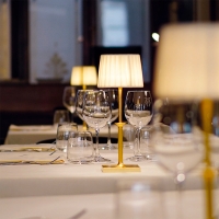 Zafferano Poldina Classic battery table lamp