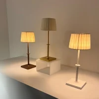 Zafferano Poldina Classic lampada a batteria da tavolo