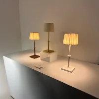 Zafferano Poldina Classic lampada a batteria da tavolo