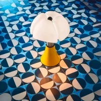 Martinelli Luce Minipipistrello Pop table lamp Martinelli Luce Minipipistrello Pop table lamp