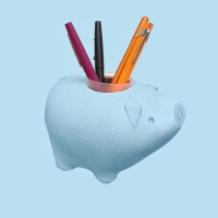 Red Hook Kevin The Bacon vase and pen holder