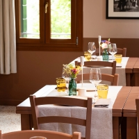 Zafferano Carolina battery table lamp
