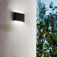 Isyluce Wally lampada bi-emissione da parete per esterni